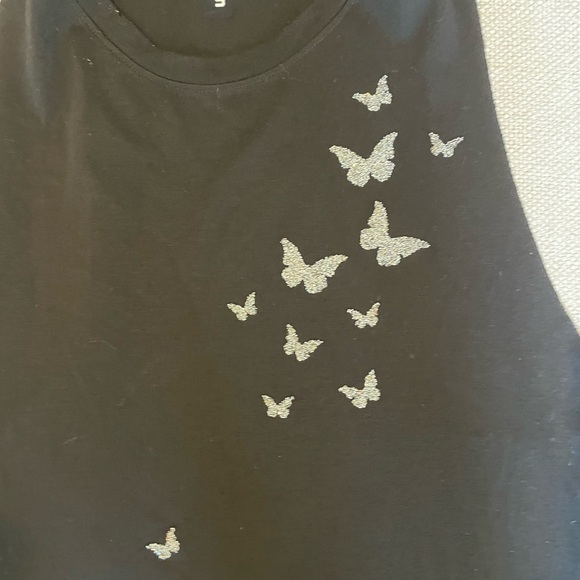 NWT Ultracor Black Embellished Crop Muscle Tee - Picture 3 of 7